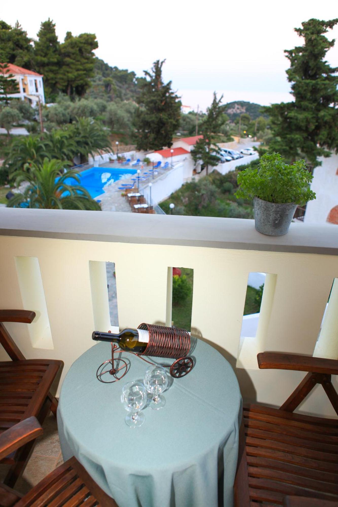 Stafylos Suites & Boutique Hotel Exteriör bild